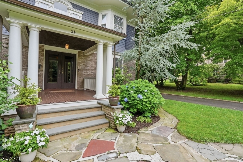 54 Myrtle Ave Essex NJ 07042
